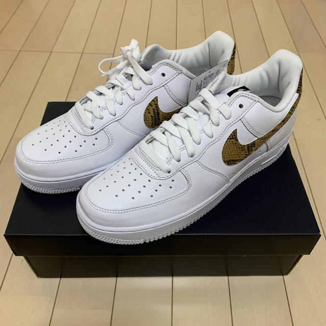 靴/シューズNIKE AIR FORCE 1 LOW RETRO 96 SNAKE QS