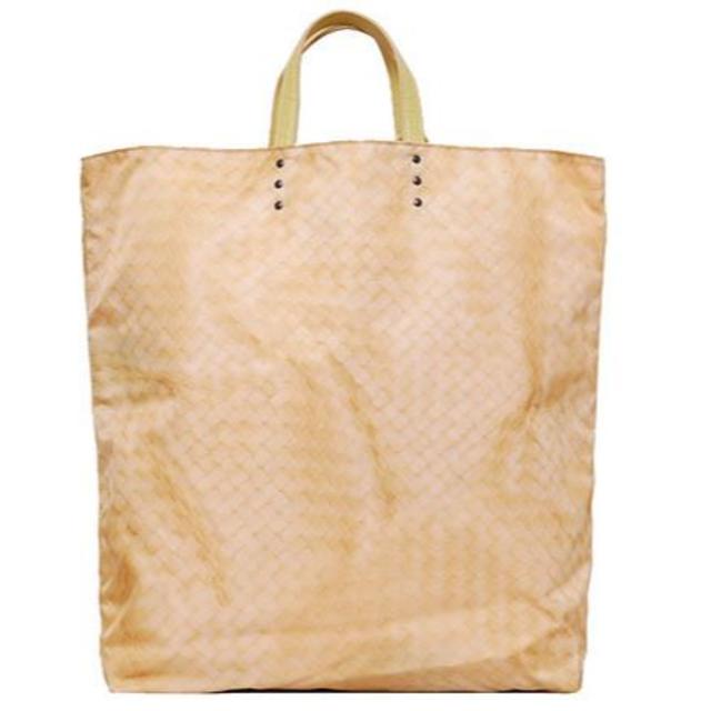 Bottega Veneta(ボッテガヴェネタ)のmika様専用　ボッテガ　バッグ　イントレッチオリュージョン　黄色 レディースのバッグ(トートバッグ)の商品写真