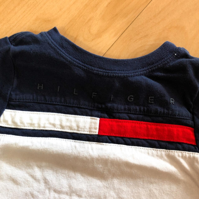 TOMMY HILFIGER(トミーヒルフィガー)のトミーヒルフィガー Ｔシャツ 12M キッズ/ベビー/マタニティのベビー服(~85cm)(Ｔシャツ)の商品写真