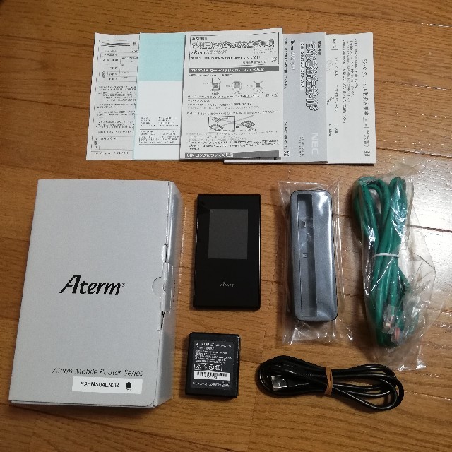 NEC SIMフリーモバイルルーター Aterm MR04LN クレードル付 - PC周辺機器