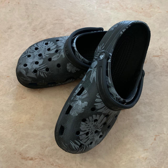 crocs(クロックス)の【正規品】CROCS クロックス サンダル アイランドカラー ネット限定 メンズの靴/シューズ(サンダル)の商品写真