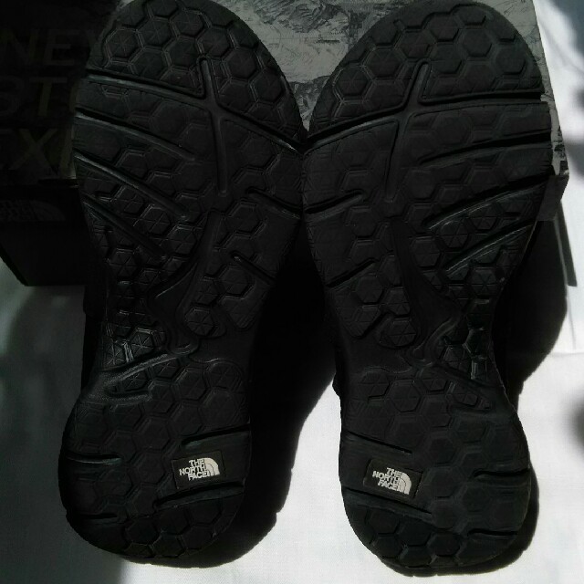 THE NORTH FACE(ザノースフェイス)のノースフェイス　ウルトラローⅡ　ブラック×ブラック　24cm レディースの靴/シューズ(スニーカー)の商品写真