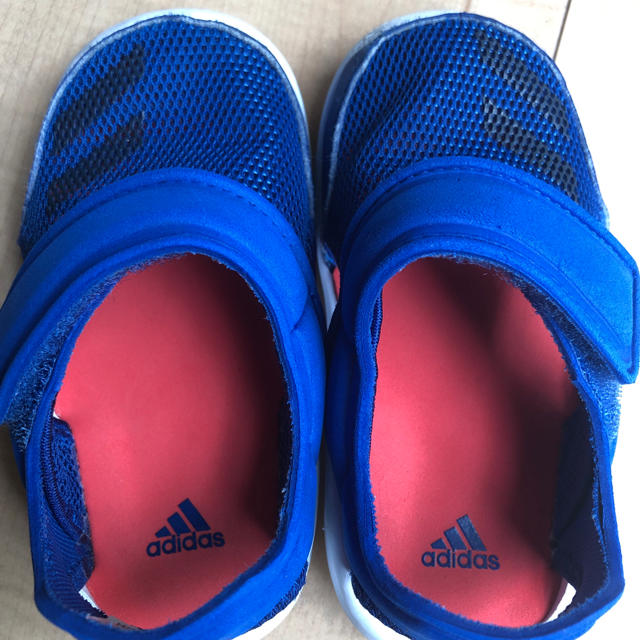 adidas(アディダス)のアディダス サンダル 13cm キッズ/ベビー/マタニティのベビー靴/シューズ(~14cm)(サンダル)の商品写真