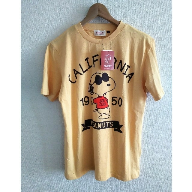 SNOOPY(スヌーピー)の〔新品〕スヌーピー Tシャツ Ｍサイズ メンズのトップス(Tシャツ/カットソー(半袖/袖なし))の商品写真