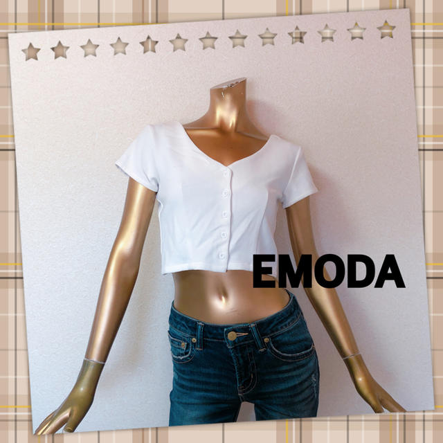 EMODA(エモダ)のEMODA ★ 激かわ ショート丈 トップス レディースのトップス(カットソー(半袖/袖なし))の商品写真