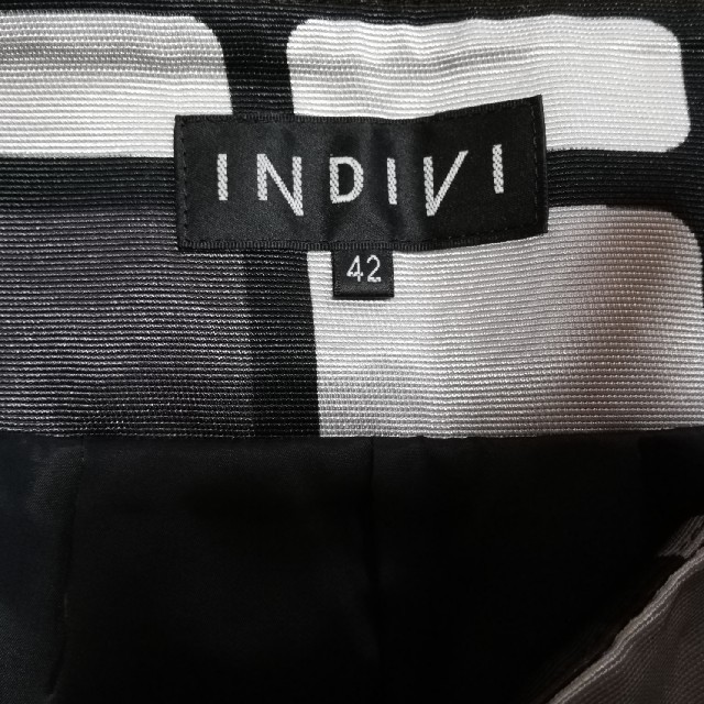 INDIVI(インディヴィ)の松井夫人さま専用　INDIVI スカート 大きいサイズ レディースのスカート(ひざ丈スカート)の商品写真