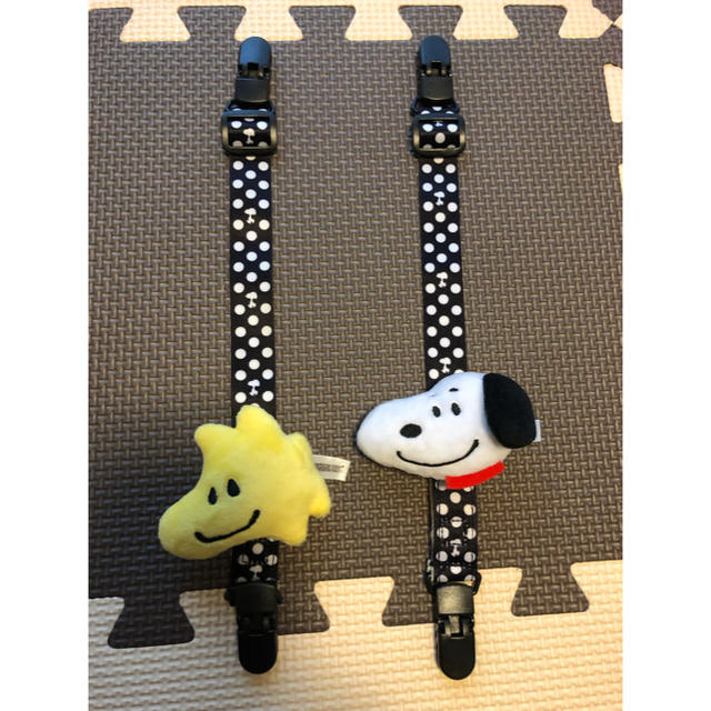 SNOOPY(スヌーピー)の【未使用】ブランケットクリップ＊スヌーピー キッズ/ベビー/マタニティの外出/移動用品(ベビーカー用アクセサリー)の商品写真