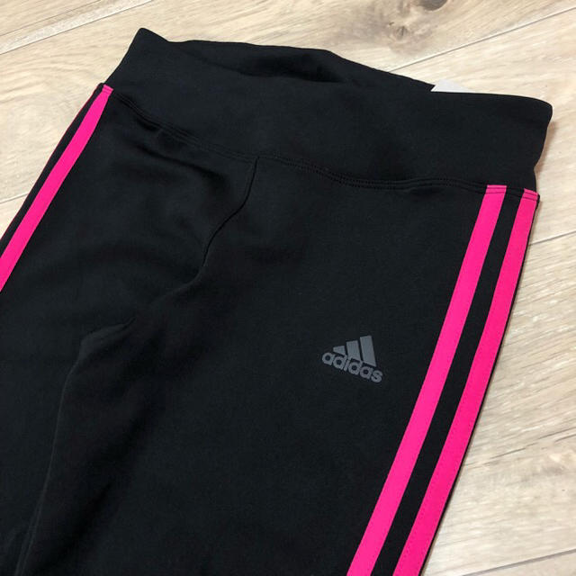 adidas(アディダス)のM アディダスレギンス スパッツ レギンス ブラック無地 三本ライン 9部丈  レディースのレッグウェア(レギンス/スパッツ)の商品写真