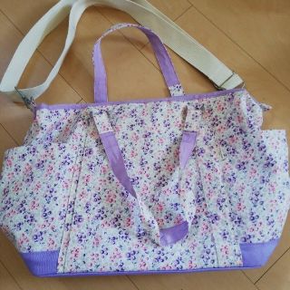 ローラアシュレイ(LAURA ASHLEY)のローラアシュレイマザーズバッグ(マザーズバッグ)