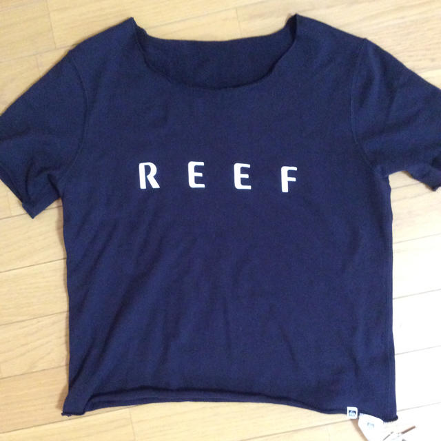 URBAN RESEARCH(アーバンリサーチ)のSonny Label REEF 別注 ISSUE LOGOスウェット【ネイビー レディースのトップス(トレーナー/スウェット)の商品写真