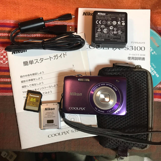 Nikon(ニコン)のCoolpix S3100  1400万画素 ズーム5倍 4GB 4GB SD付 スマホ/家電/カメラのカメラ(コンパクトデジタルカメラ)の商品写真