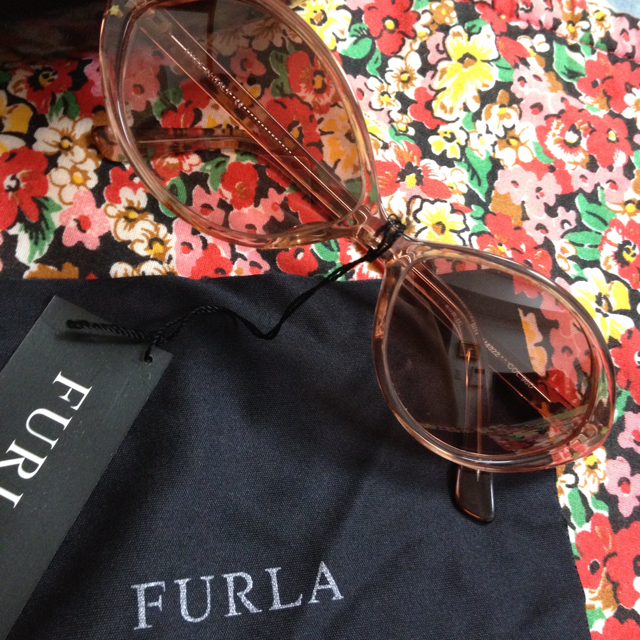 Furla(フルラ)のFURLA サングラス 新品未使用♡ レディースのファッション小物(サングラス/メガネ)の商品写真