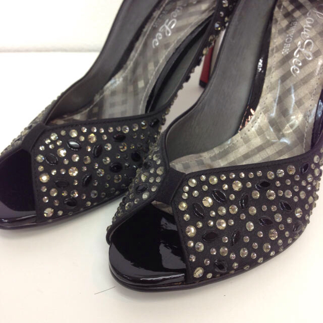 DIANA(ダイアナ)のSALE‼️高級 オニキス クリスタル ハイヒール パンプス 革靴 本革 黒 レディースの靴/シューズ(ハイヒール/パンプス)の商品写真