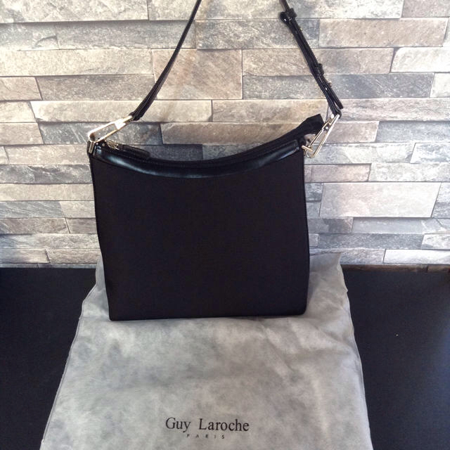 非売品 未使用 GUY LAROCHE ギラロッシュ ハンドバッグ ショルダー