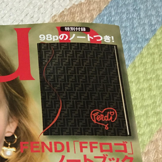 FENDI(フェンディ)のシュプール♡付録♡フェンディ♡ノート♡ステッカー付き♡新品未開封 インテリア/住まい/日用品の文房具(ノート/メモ帳/ふせん)の商品写真