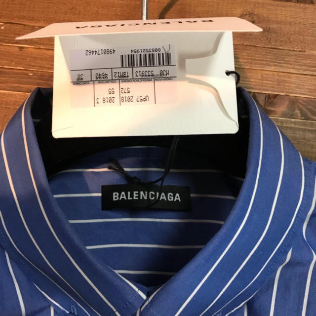 38 BALENCIAGA ストライプ バックロゴ シャツ