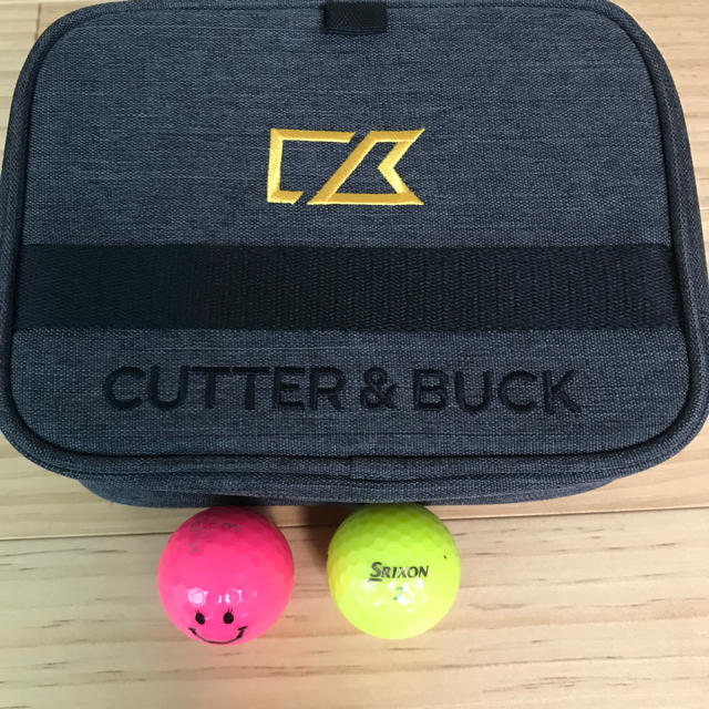 CUTTER & BUCK(カッターアンドバック)のボールポーチ  スポーツ/アウトドアのゴルフ(バッグ)の商品写真