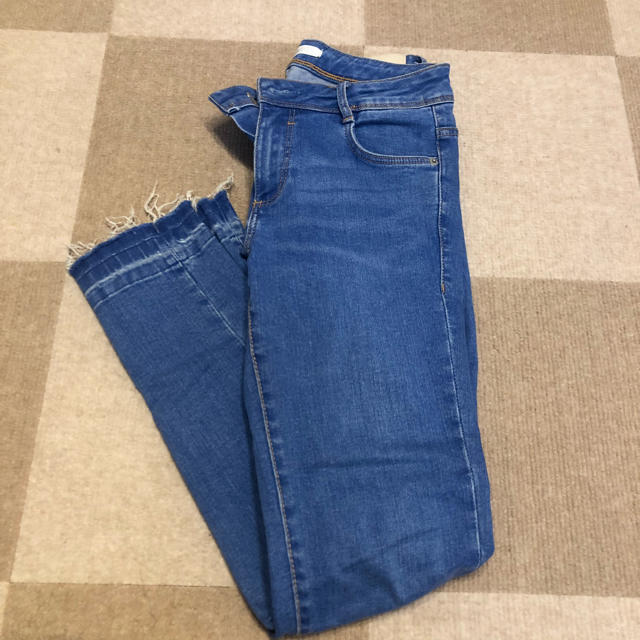 ZARA(ザラ)のZARA デニム レディースのパンツ(デニム/ジーンズ)の商品写真