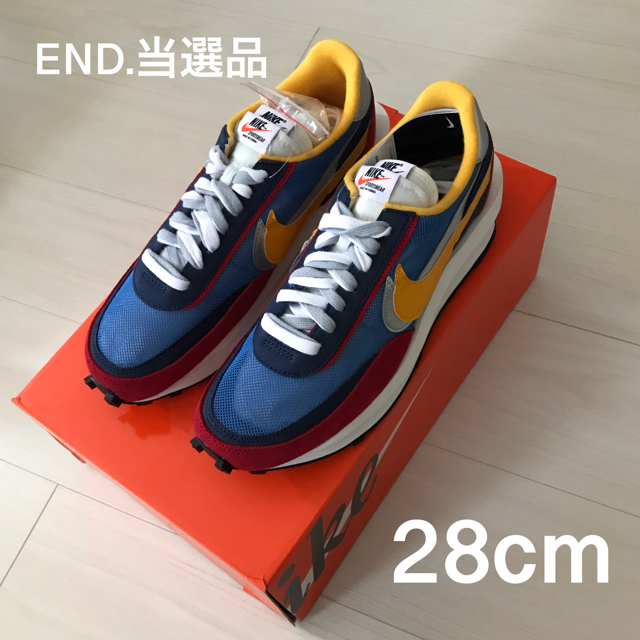 NIKE(ナイキ)の【正規品】sacai × Nike  28cm メンズスニーカー メンズの靴/シューズ(スニーカー)の商品写真