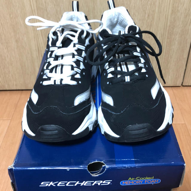 SKECHERS(スケッチャーズ)のSKECHERS D'LITE 28.5 スケッチャーズ ディライツ メンズの靴/シューズ(スニーカー)の商品写真