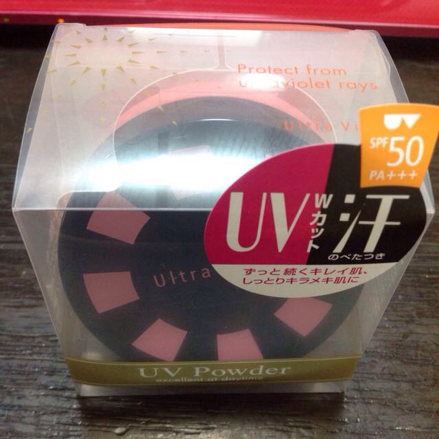 新品送料込み UVパウダー定価¥1600 コスメ/美容のベースメイク/化粧品(その他)の商品写真