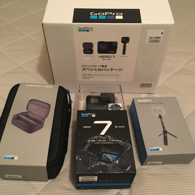 GoPro(ゴープロ)のめぐみ様専用GoPro HERO7 black 新品未開封 スマホ/家電/カメラのカメラ(ビデオカメラ)の商品写真