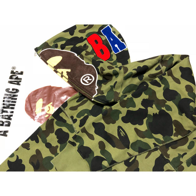 おすすめ】 bathing ape BAPE シャークパーカー 1stcamo おすすめ】 bathing ape BAPE シャークパーカー 1stcamo