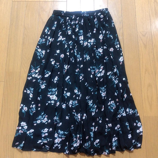 INGNI(イング)の花柄ロングスカート レディースのスカート(ロングスカート)の商品写真