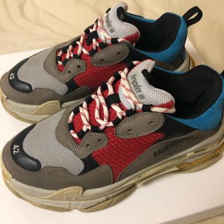 バレンシアガ(Balenciaga)のBALENCIAGA TRIPLE S 42 美品(スニーカー)