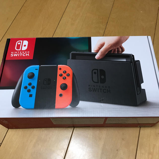 Nintendo Switch(ニンテンドースイッチ)のswitch 任天堂 本体 エンタメ/ホビーのゲームソフト/ゲーム機本体(家庭用ゲーム機本体)の商品写真