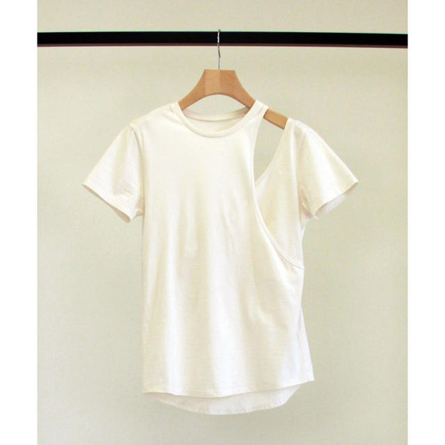 リトルスー BEAUTY&YOUTH UNITED ARROWS - little suzie スリットTシャツの通販 by カロ八