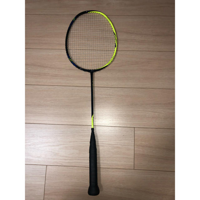 YONEX(ヨネックス)のアストロクス77 4u5 スポーツ/アウトドアのスポーツ/アウトドア その他(バドミントン)の商品写真