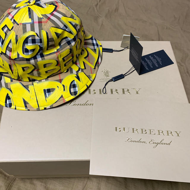 BURBERRY(バーバリー)のバーバリーハット 男女兼用 レディースの帽子(ハット)の商品写真