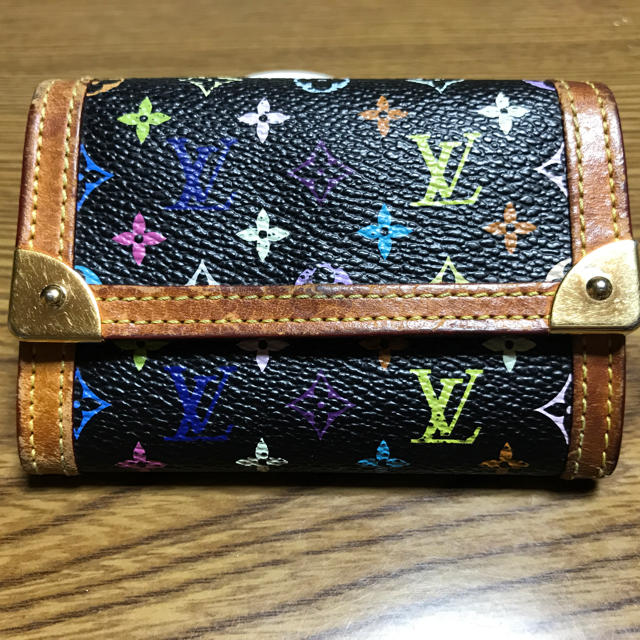 LOUIS VUITTON(ルイヴィトン)のマルチカラー コインケース 小銭入れ レディースのファッション小物(コインケース)の商品写真