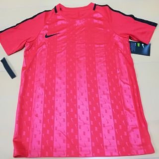 ナイキ(NIKE)のNIKE ナイキ Tシャツ　ジュニア　サッカー　半袖　160 新品タグ付き(Tシャツ/カットソー)