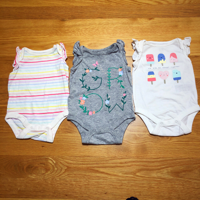 babyGAP(ベビーギャップ)のbaby GAP まとめ売り♡ 女の子 セット 0-3m キッズ/ベビー/マタニティのベビー服(~85cm)(ロンパース)の商品写真