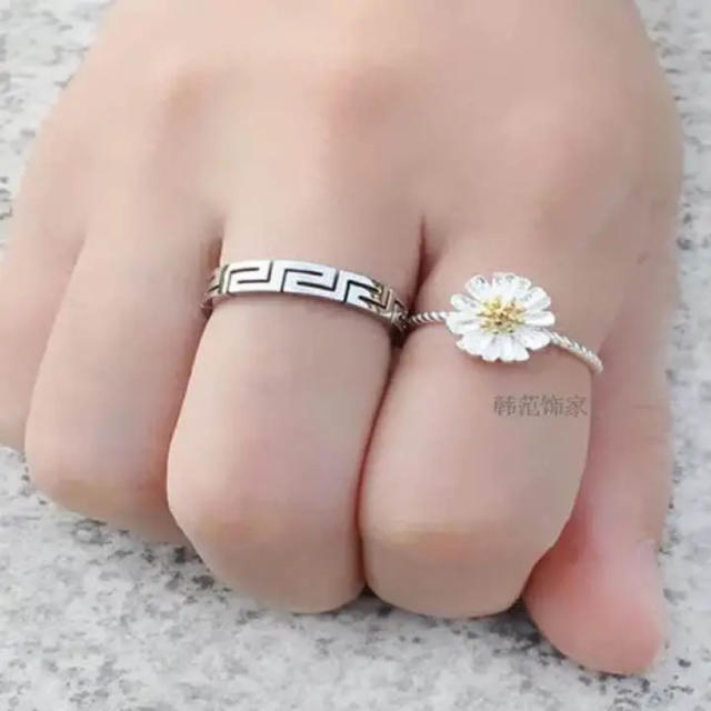 ジェジェ様専用ページ高品質18KRGPホワイトオシャレ指輪 レディースのアクセサリー(リング(指輪))の商品写真
