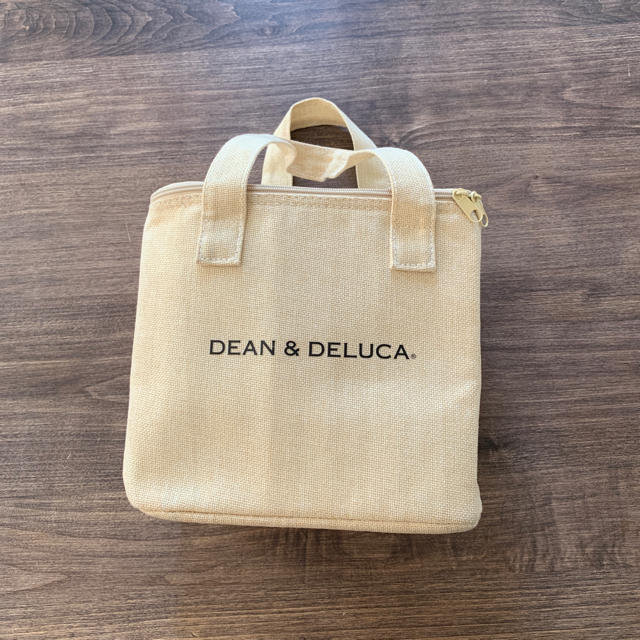 DEAN & DELUCA(ディーンアンドデルーカ)のDEAN&DELUCA 保冷バッグ インテリア/住まい/日用品のキッチン/食器(弁当用品)の商品写真