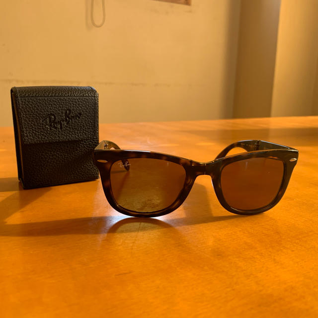 Ray-Ban(レイバン)のレイバン 折りたたみ式サングラス レディースのファッション小物(サングラス/メガネ)の商品写真