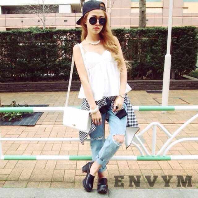ENVYM(アンビー)のENVYM♡デニムパンツ レディースのパンツ(デニム/ジーンズ)の商品写真