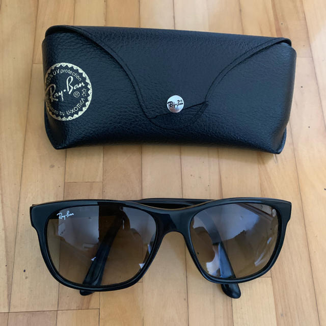 Ray-Ban(レイバン)の〈お値下げ〉レイバン サングラス レディースのファッション小物(サングラス/メガネ)の商品写真