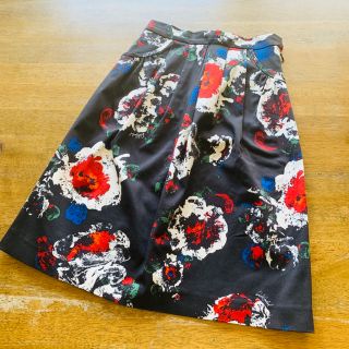 ダブルスタンダードクロージング(DOUBLE STANDARD CLOTHING)のダブスタ　花柄スカート♡(ひざ丈スカート)