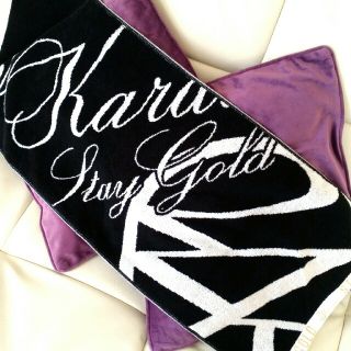 トゥエンティーフォーカラッツ(24karats)の【24karats】フェイスタオル STAY GOLD Black＆White(ミュージシャン)