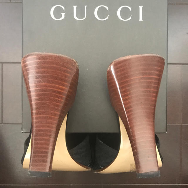 Gucci(グッチ)のちぃこ様専用です。GUCCI サンダル 23.5cm 黒系 レディースの靴/シューズ(サンダル)の商品写真