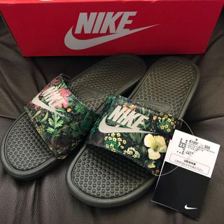 ナイキ 花柄 サンダル(メンズ)の通販 96点 | NIKEのメンズを買うならラクマ