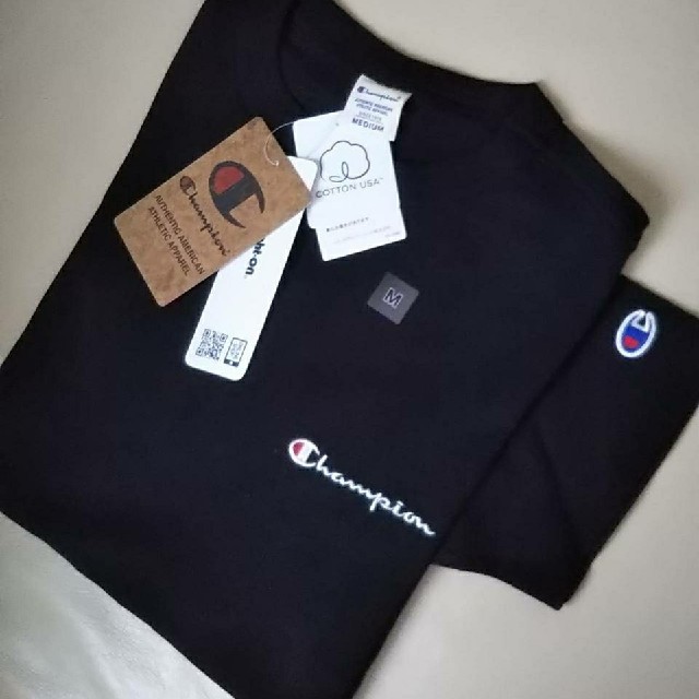 Champion(チャンピオン)の【新品】 Champion 刺繍ロゴ Tシャツ／チャンピオン／ブラック／Ｍ メンズのトップス(Tシャツ/カットソー(半袖/袖なし))の商品写真