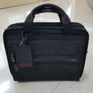 トゥミ(TUMI)のTUMI　トゥミ　ビジネスバッグ　コンパクト　美品(ビジネスバッグ)