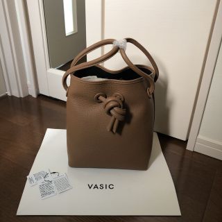 トゥモローランド(TOMORROWLAND)のvasic  bond   TAN   未使用タグ付き(ショルダーバッグ)