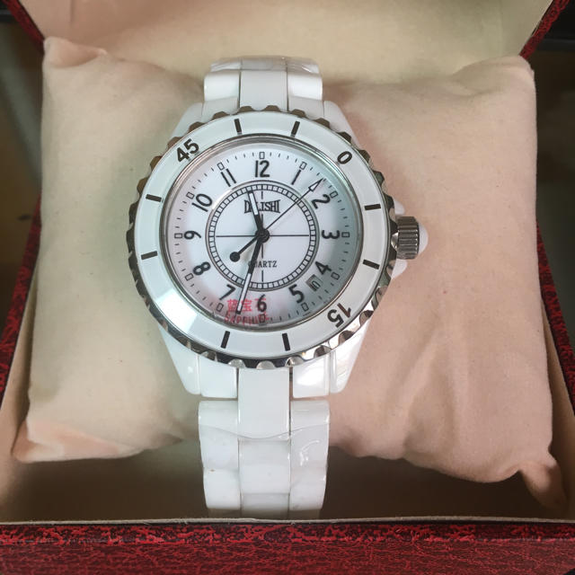 プレゼントに最適♡ケース付き♡レディース腕時計 ホワイト