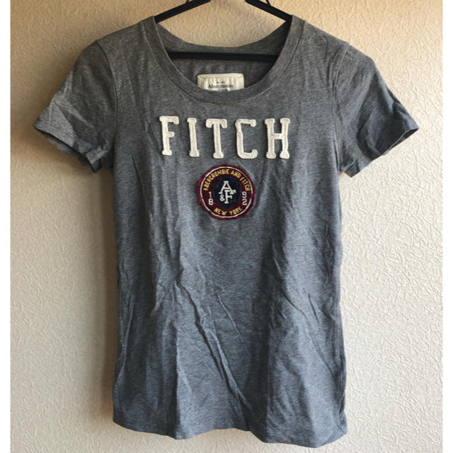 Abercrombie&Fitch(アバクロンビーアンドフィッチ)のアバクロ Tシャツ レディースのトップス(Tシャツ(半袖/袖なし))の商品写真